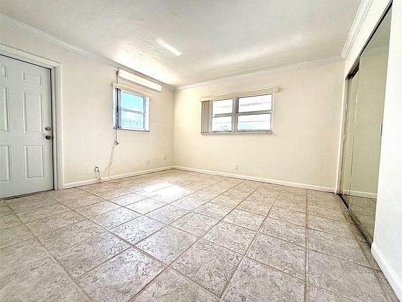 5th image of 2400 S Ocean Drive #118