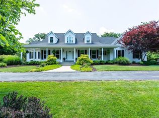 189 Sugar Mountain Dr, Fenton, MO 63026