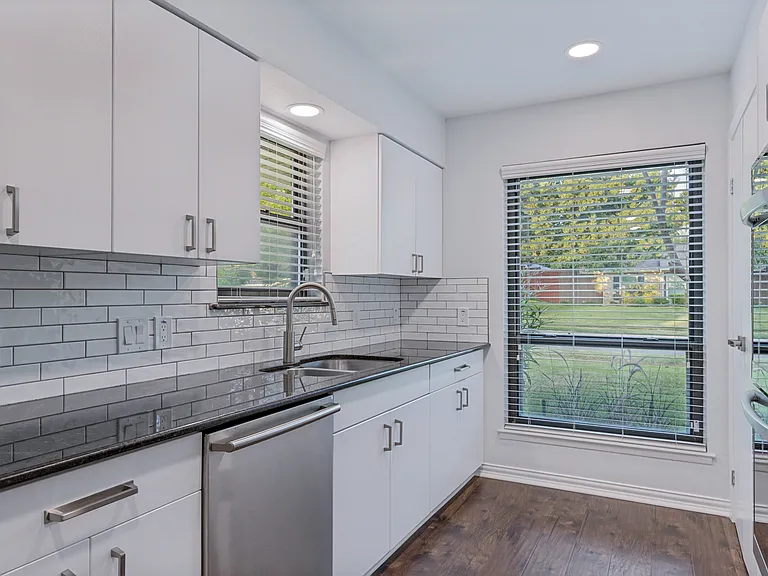 12311 Cedar Bend Dr — Photo 10