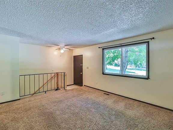 3rd image of 3107 E 35th Ave