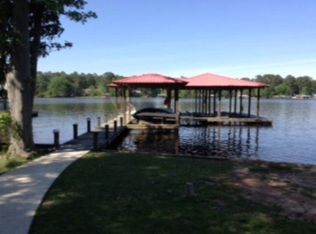 423 Smoak Bridge Cir, Warwick, GA 31796