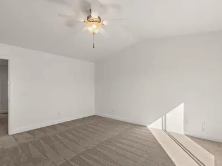 4231 Bella Vista Dr — Photo 7