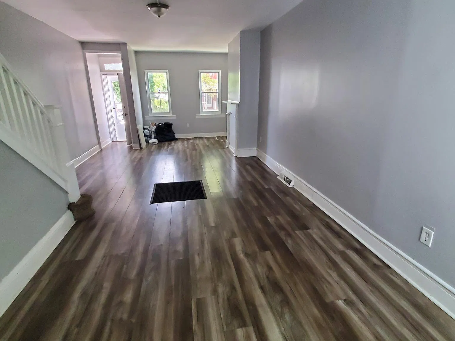 3 bed, 1092 sqft, $1,900 — Photo 3