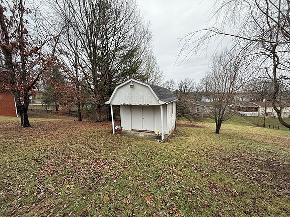 STORAGE SHED