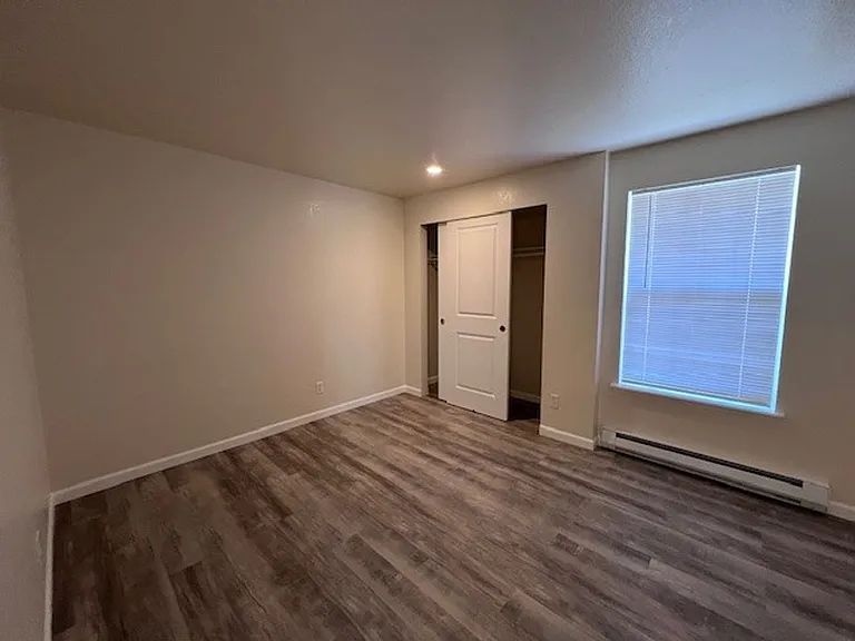 5684 Eagle Pkwy — Photo 16