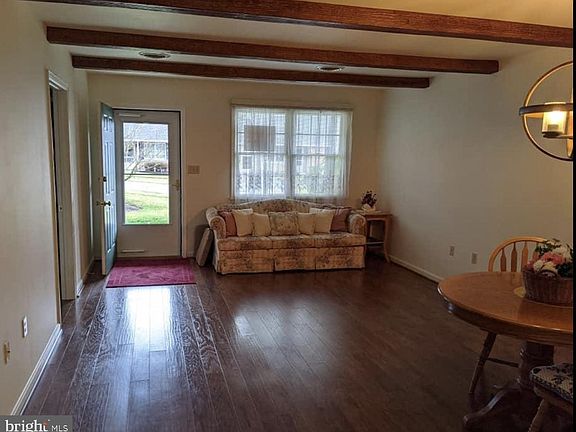 5th image of 2842 Carlisle Dr #5