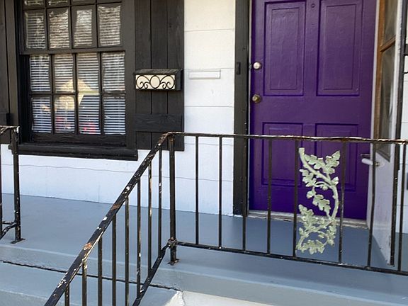 2nd image of 3933 Winfield Ave