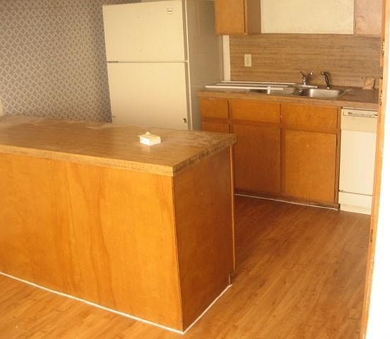 2nd image of 10810 Lanshire Dr APT A