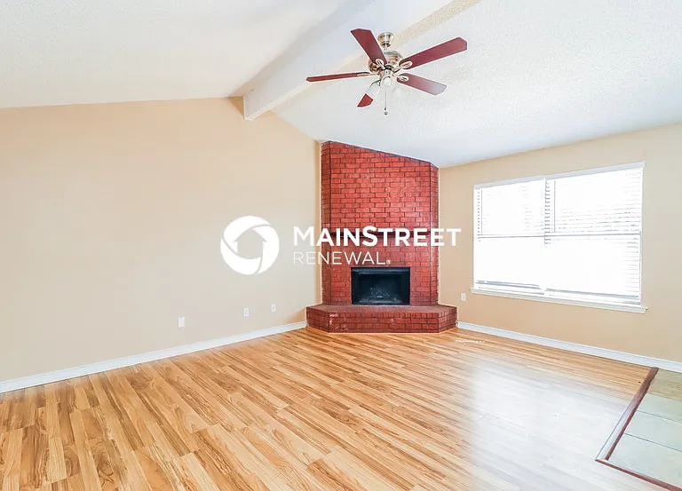 5715 Woodsetter Ct — Photo 4