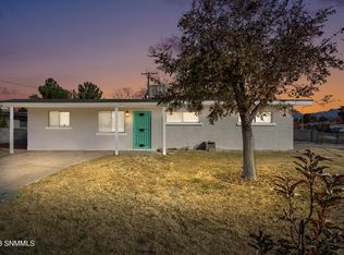 1035 Maple St, Las Cruces, NM 88001