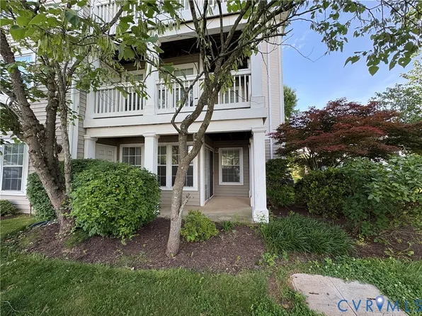 11020 Folksie Ct APT 102, Manassas, VA 20109