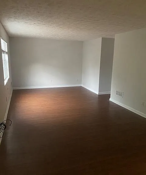 1630 Leona St NW — Photo 3