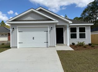 661 Lee Ave, Crestview, FL 32539