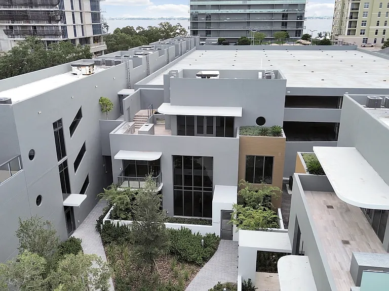 3030 W Santiago St #Townhouse 9 — Photo 1