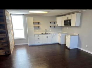 601 W Oakland Ave #A, Seadrift, TX 77983