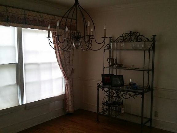 2nd image of 2622 Aiken Ave