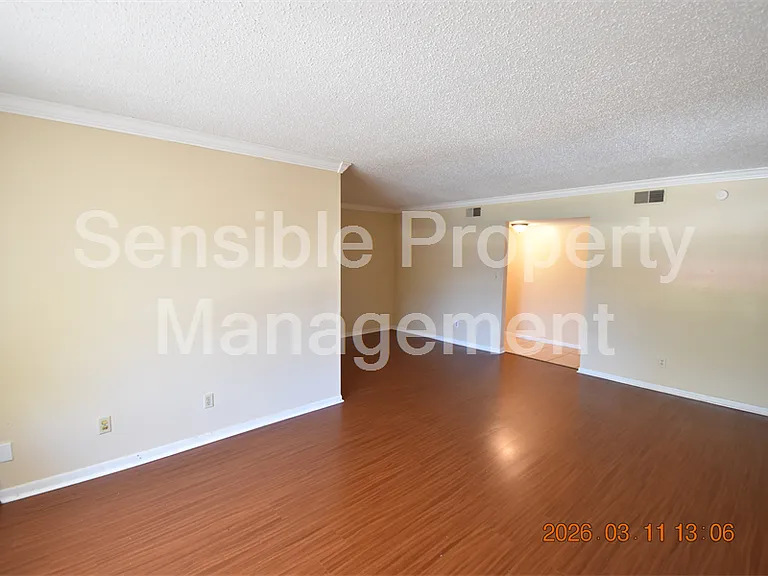 3910 44th St N #C9 — Photo 9