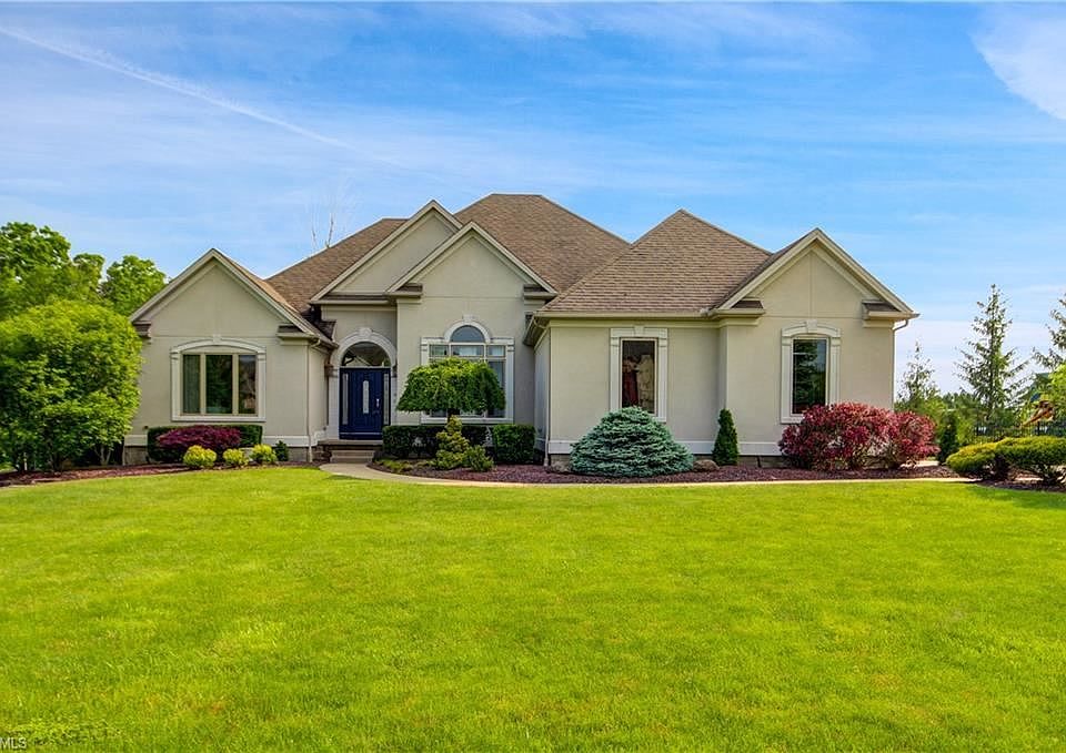 1110 Fox Den Trl, Canfield, OH 44406 Zillow
