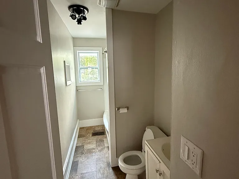 54 Main St #54 — Photo 6