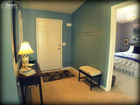 4th image of 4043 Meadow Walk Ct