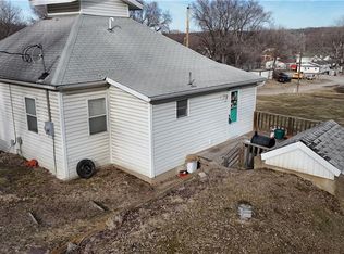 271 Meridian St, Amazonia, MO 64421