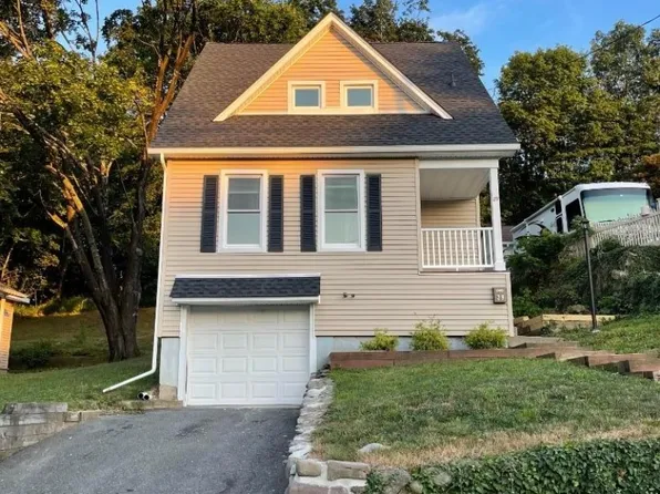 29 Hillside Ter, Newton Town, NJ 07860
