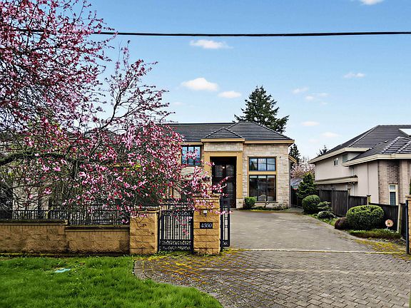 2nd image of 4360 Pendlebury Rd