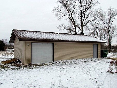 2nd image of 7388 Faust Ln