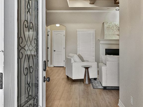 3rd image of 2002 Rustic Manor Dr