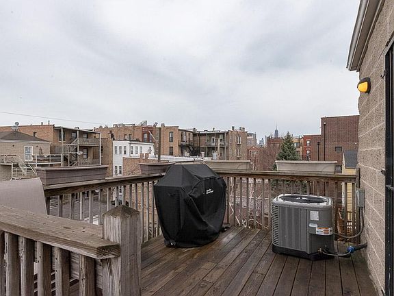 4th image of 1420 W Ohio St #3UA