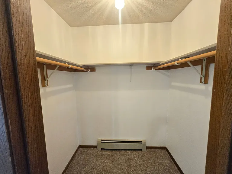 Pebble Creek Apartments — Photo 25