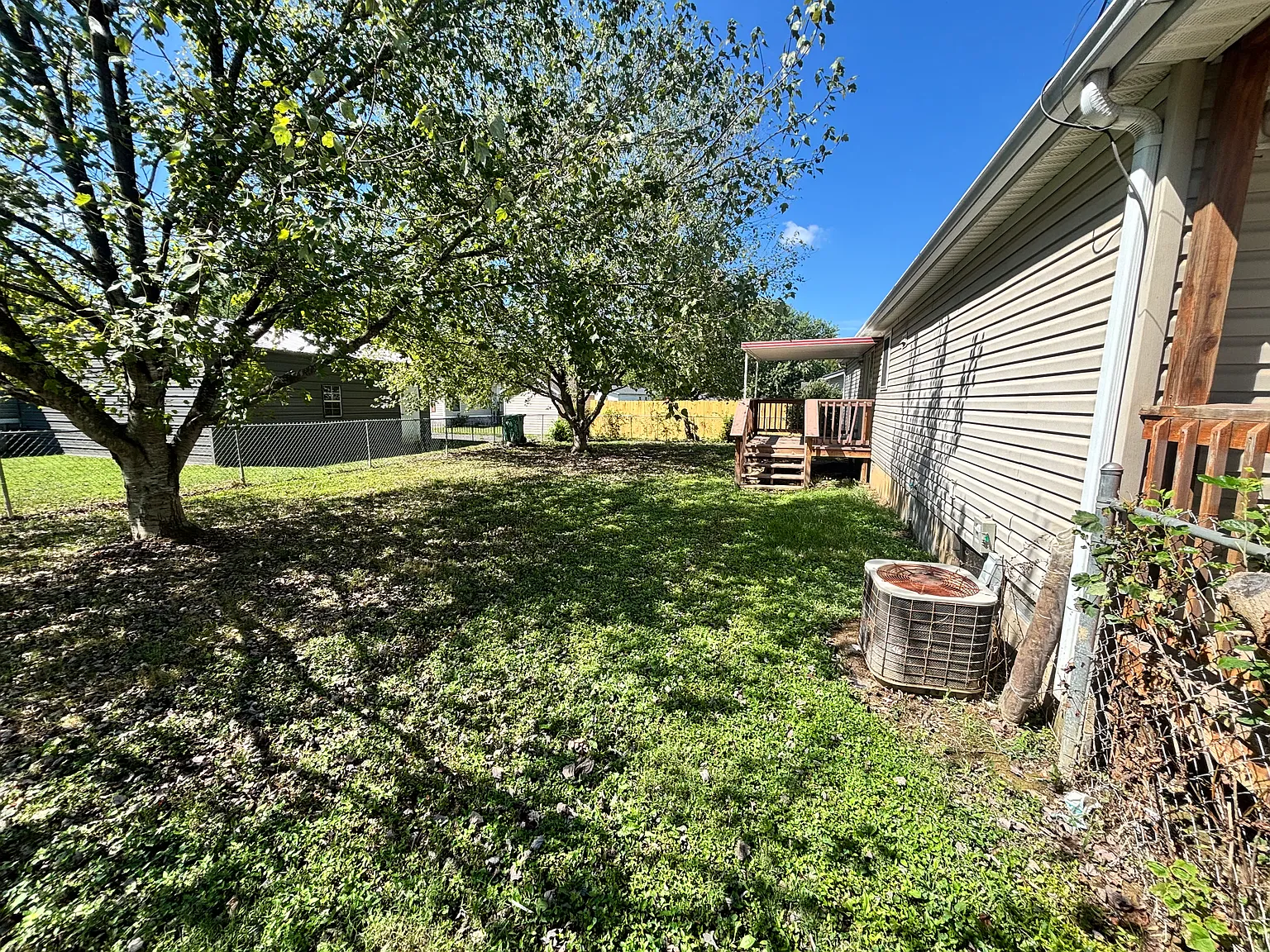 3 bed, 1300 sqft, $1,700 — Photo 3