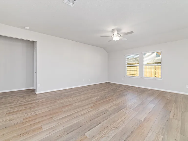 21518 Carbone Ln — Photo 13