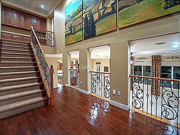 5th image of 2038 Cherry Creek Cir
