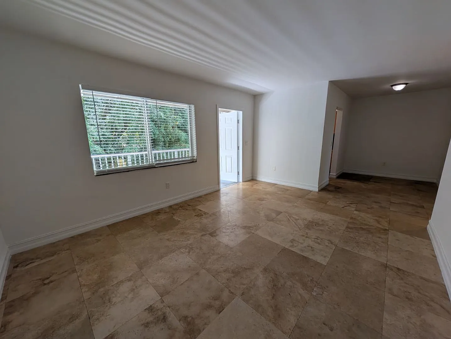 3009 N Andrews Ave — Photo 3