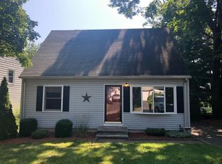 11 Monterey Ave, Hamden, CT 06518