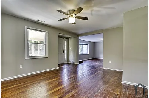 8011 Oakleigh Rd Photo 1