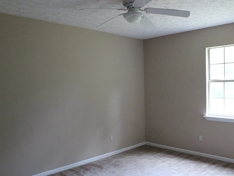 69 Pamela Dr — Photo 19