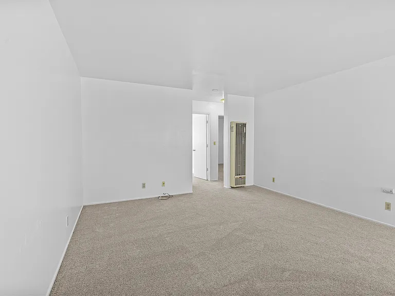 2329 Monroe St #2 — Photo 4