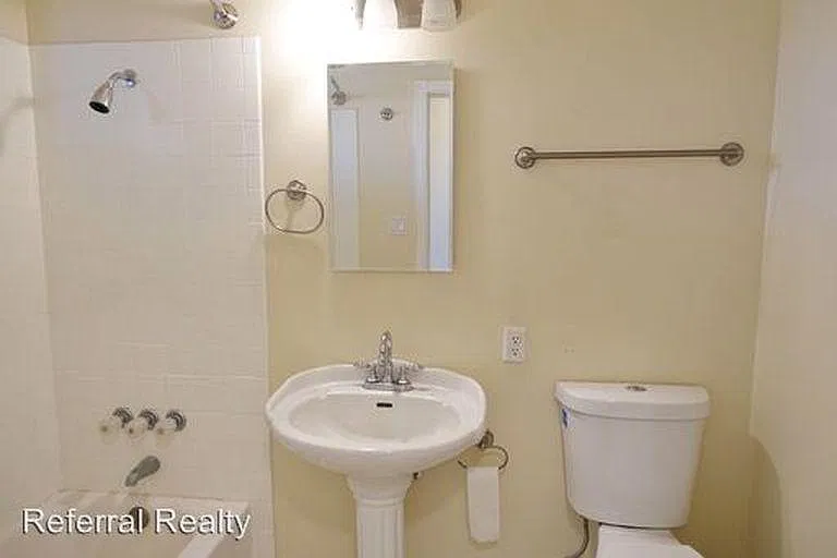 3 bed, 1510 sqft, $4,500 — Photo 3