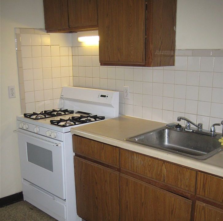 720 #1 Kitchen2