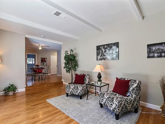 4th image of 2947 Rossmore Ln