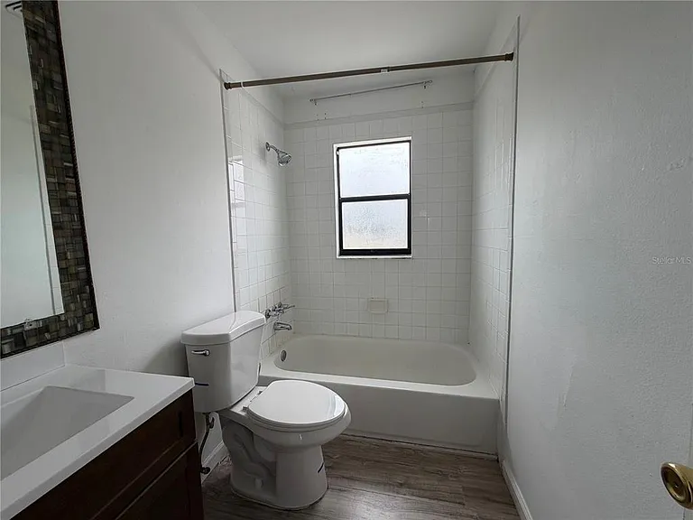 1767 Valencia Ave — Photo 12