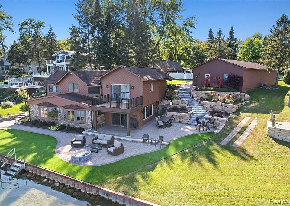 9761 Marshall Rd, South Lyon, MI 48178 Zillow