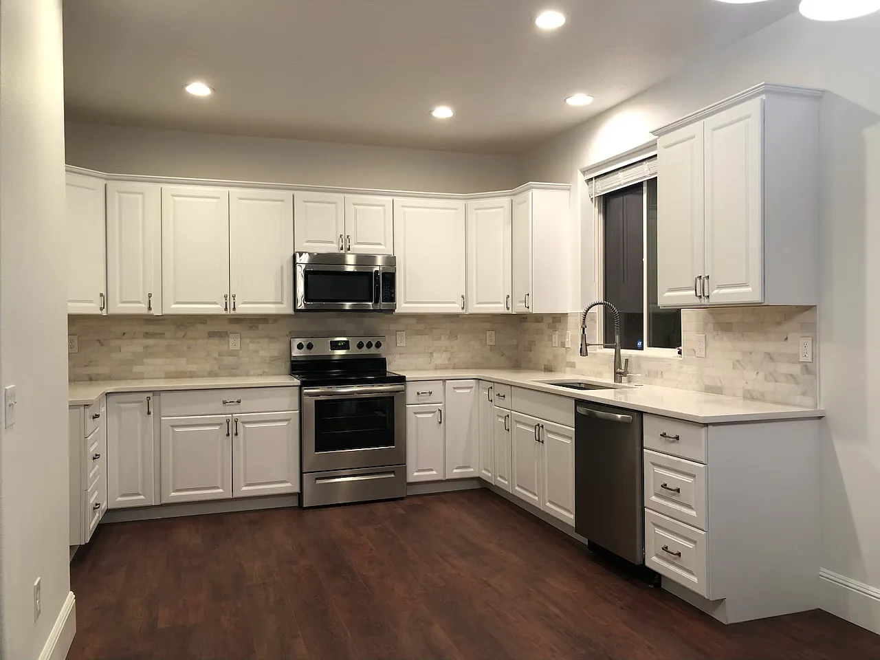 2021 SW 34th St — Photo 3