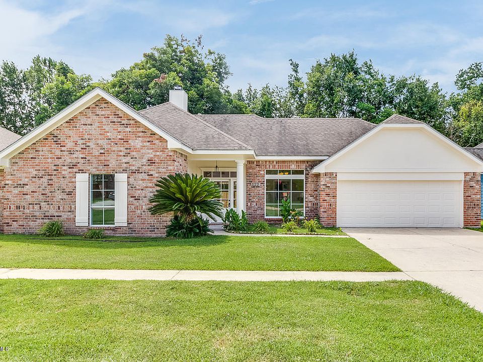 1st image of 122 River Birch Dr