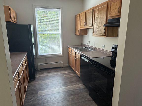 2nd image of 20 Joy Dr #18
