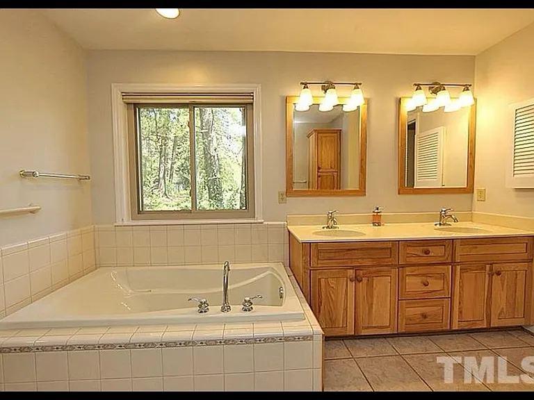 2925 Friendship Rd — Photo 7