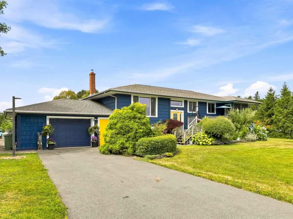78 Fort Point Rd, Lunenburg, NS B0R 1C0