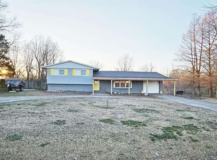 215 Valley Rd, Mounds, IL 62964